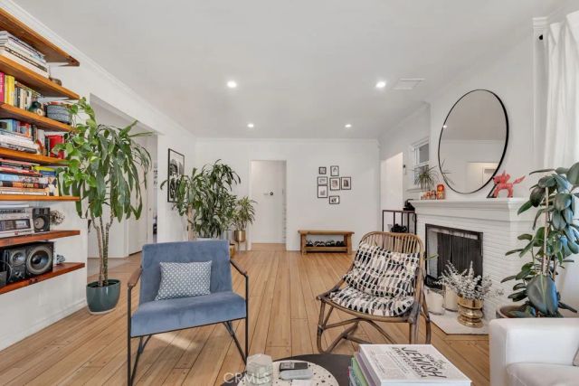 5727 Colbath, Valley Glen, CA 91401