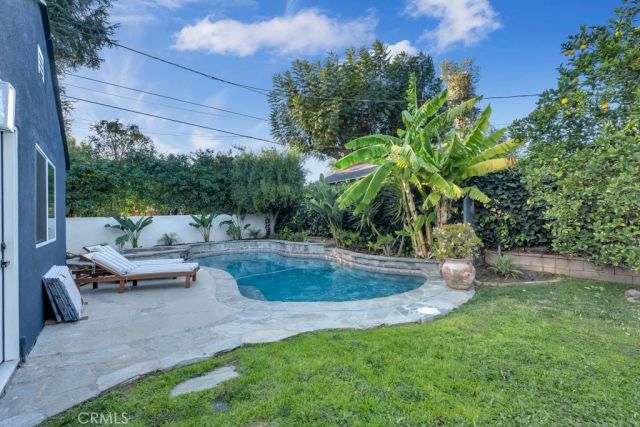 5727 Colbath, Valley Glen, CA 91401