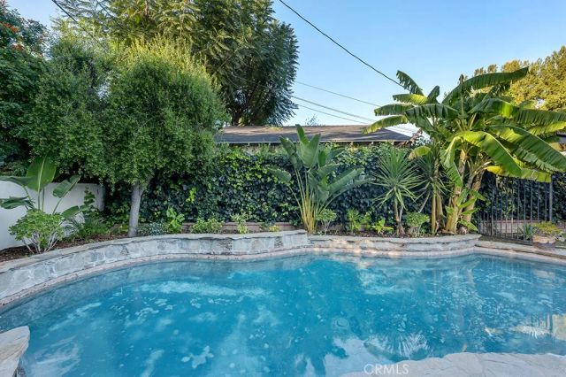 5727 Colbath, Valley Glen, CA 91401