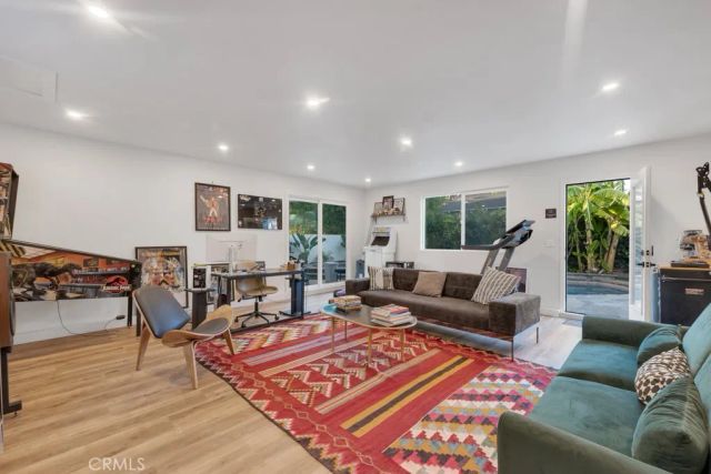 5727 Colbath, Valley Glen, CA 91401