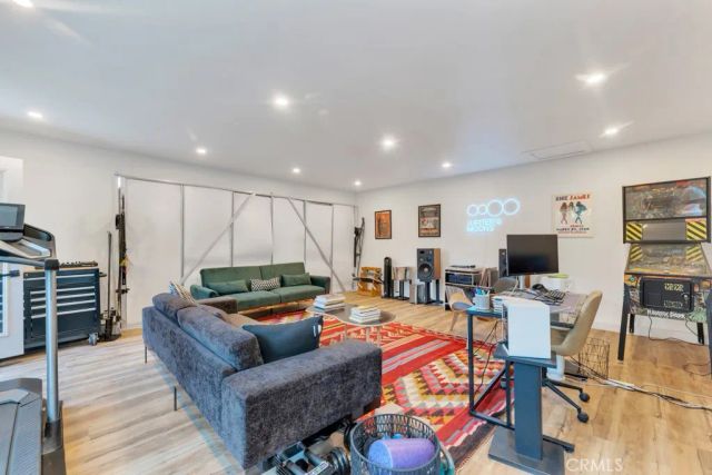 5727 Colbath, Valley Glen, CA 91401