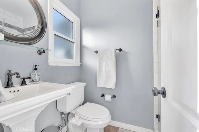 5727 Colbath, Valley Glen, CA 91401