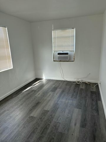 815 4th Street 1, West Palm Beach, FL 33401