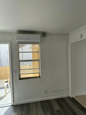 815 4th Street 1, West Palm Beach, FL 33401