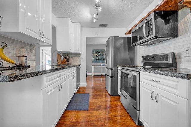 2105 Alfred Drive, Boynton Beach, FL 33426