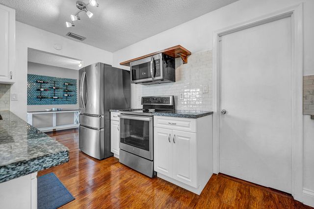 2105 Alfred Drive, Boynton Beach, FL 33426