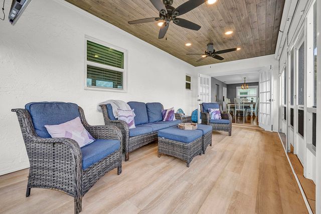 2105 Alfred Drive, Boynton Beach, FL 33426