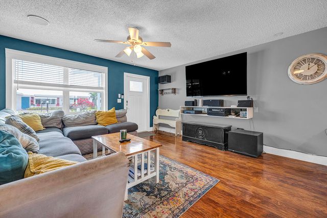 2105 Alfred Drive, Boynton Beach, FL 33426