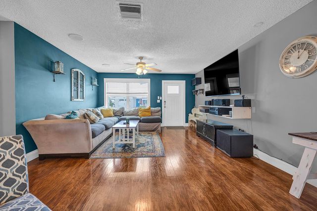 2105 Alfred Drive, Boynton Beach, FL 33426