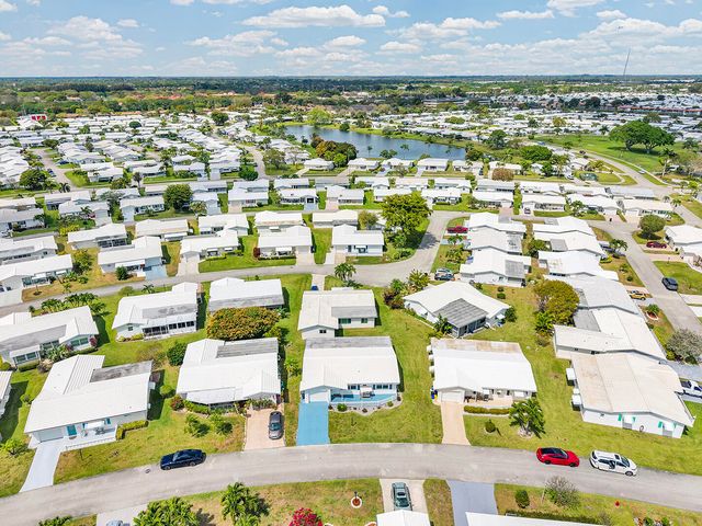 2105 Alfred Drive, Boynton Beach, FL 33426