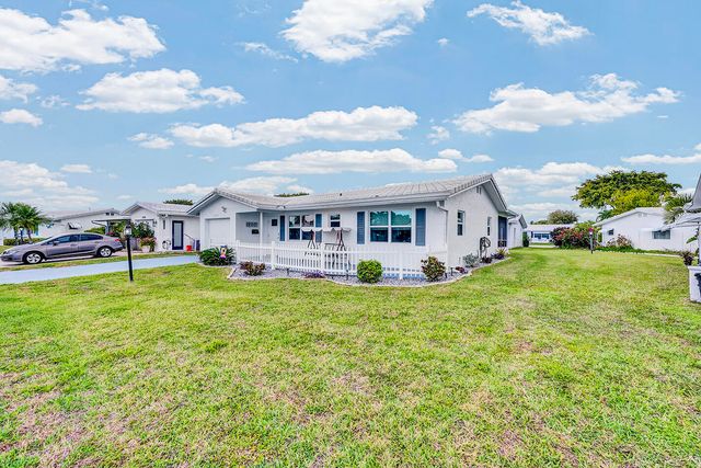 2105 Alfred Drive, Boynton Beach, FL 33426