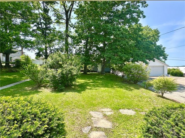 302 S Main Street, Masontown, PA 15461