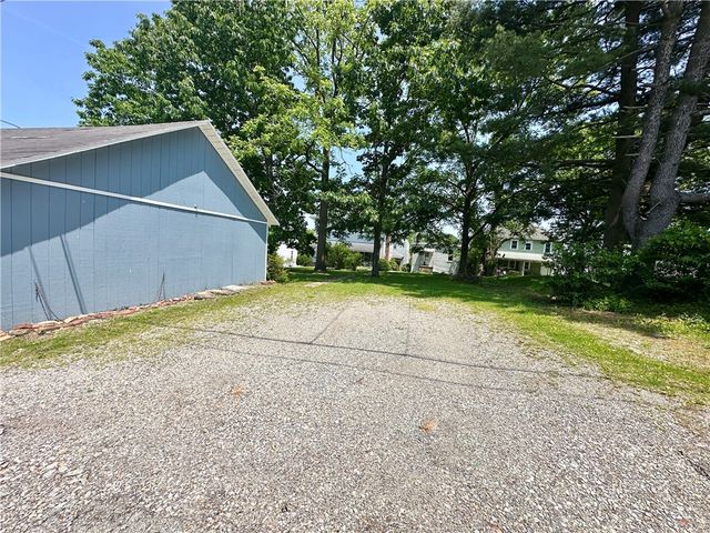 302 S Main Street, Masontown, PA 15461