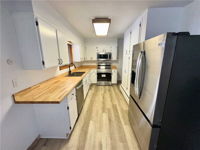 302 S Main Street, Masontown, PA 15461