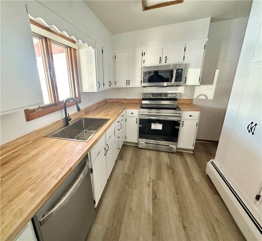 302 S Main Street, Masontown, PA 15461