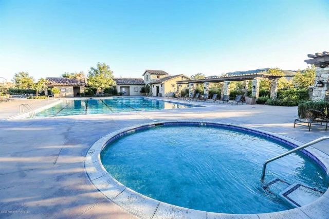 25628 Via Ventana, Valencia, CA 91381