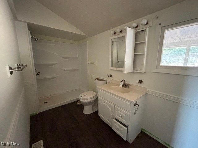 106 S Highland Avenue, Moundsville, WV 26041