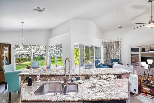 9917 Las Casas DR, Fort Myers, FL 33919