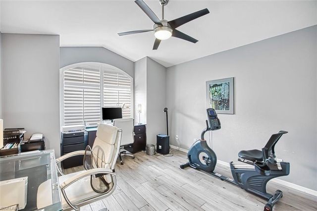 9917 Las Casas DR, Fort Myers, FL 33919