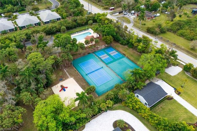 9917 Las Casas DR, Fort Myers, FL 33919