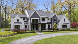 5200 Windingwood Drive, Bloomfield Hills, MI 48302