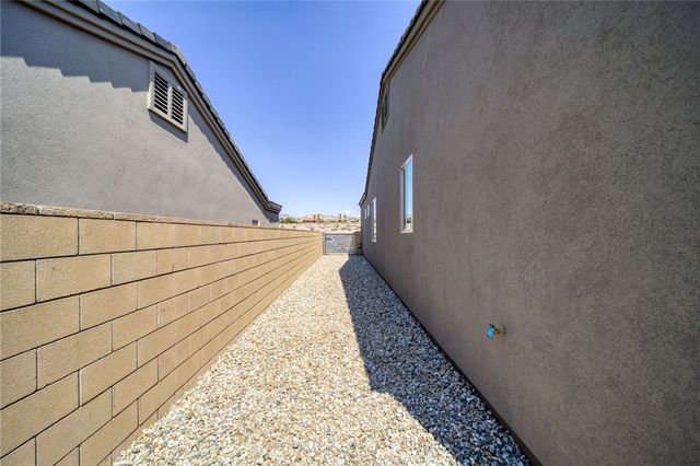 963 Athens Court, Bullhead City, AZ 86429