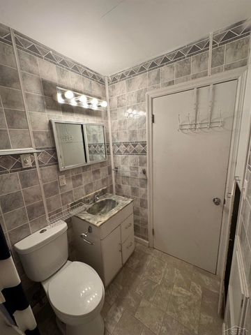 250 Goetz Street, Saginaw, MI 48602