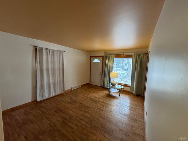 250 Goetz Street, Saginaw, MI 48602