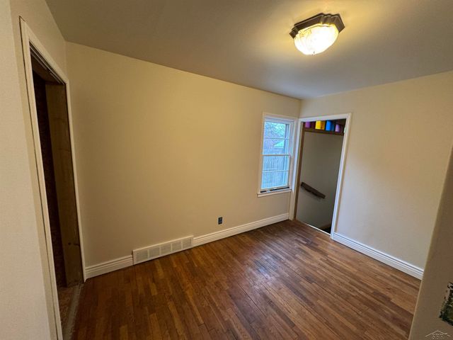 250 Goetz Street, Saginaw, MI 48602