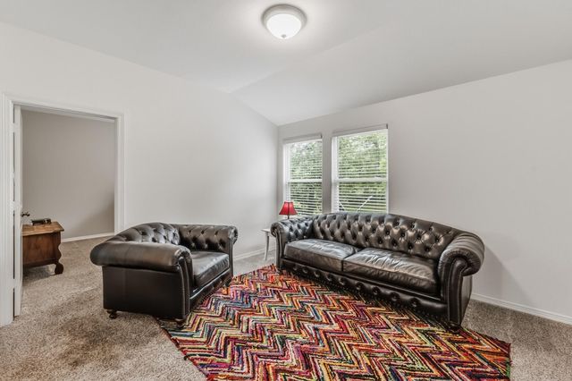 157 N Forest Drive, Huntsville, TX 77340