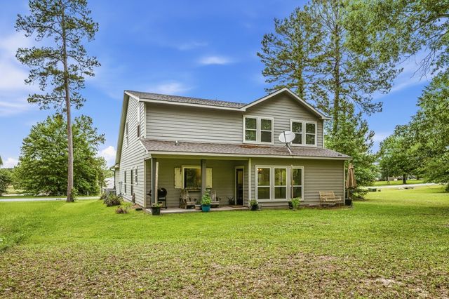 157 N Forest Drive, Huntsville, TX 77340