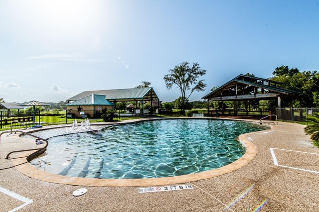 157 N Forest Drive, Huntsville, TX 77340