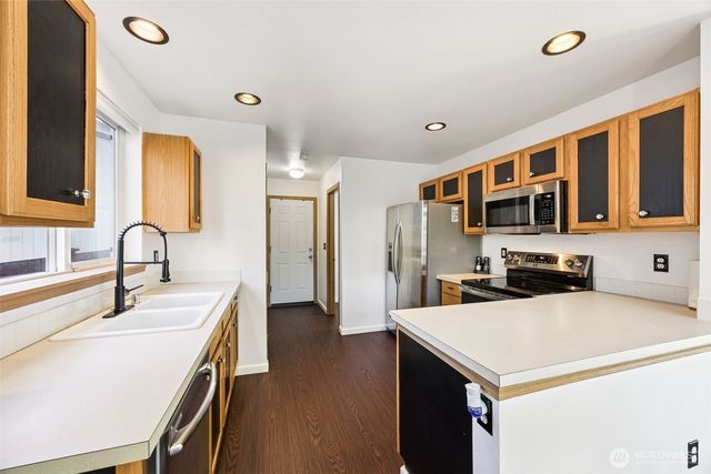 13006 66th Avenue Ct E, Puyallup, WA 98373