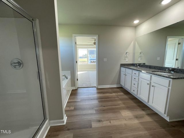 91 Lotus Avenue, Smithfield, NC 27577