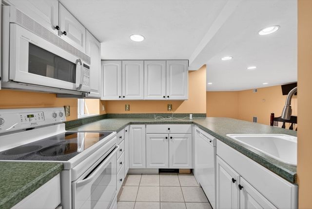 375 Pearl St, Brockton, MA 02301
