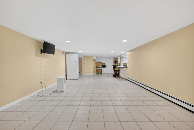 375 Pearl St, Brockton, MA 02301