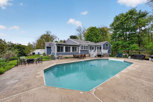 375 Pearl St, Brockton, MA 02301