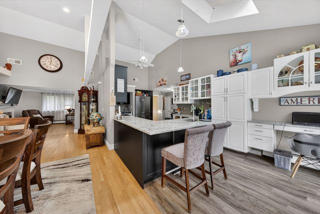 375 Pearl St, Brockton, MA 02301