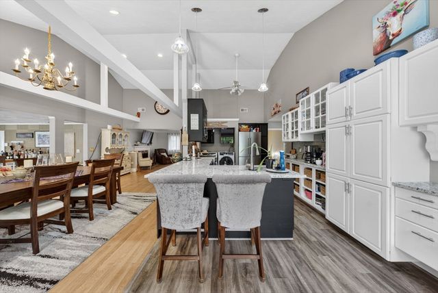 375 Pearl St, Brockton, MA 02301