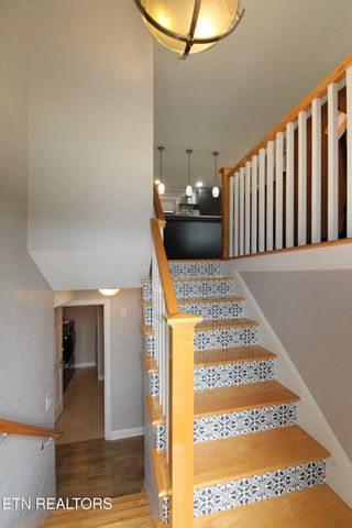628 Greenwich Drive, Maryville, TN 37803