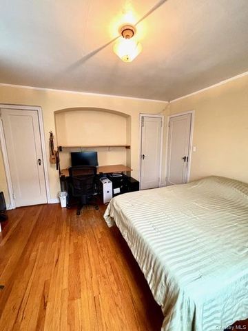 75-19 188th Street, Fresh Meadows, NY 11366