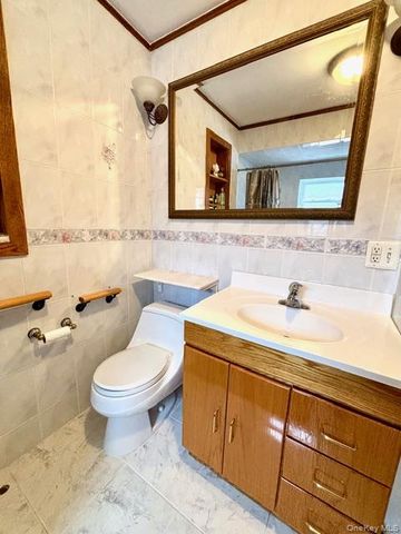 75-19 188th Street, Fresh Meadows, NY 11366