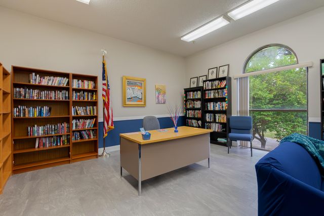 3661 Via Poinciana 211, Lake Worth, FL 33467