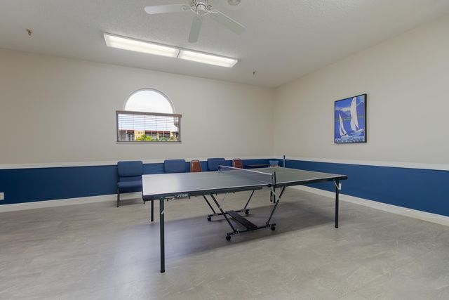 3661 Via Poinciana 211, Lake Worth, FL 33467