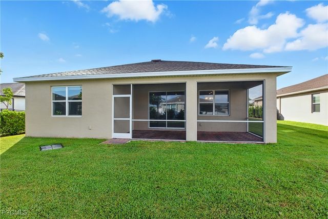 3226 Baravaldo CIR, Cape Coral, FL 33909