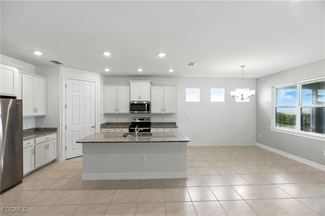 3226 Baravaldo CIR, Cape Coral, FL 33909