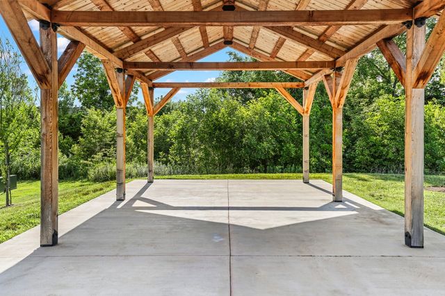 443 Black Walnut Dr, Gallatin, TN 37066
