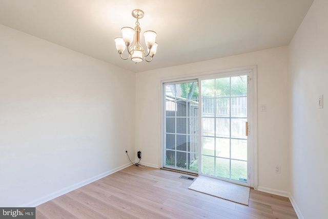 3048 SILENT VALLEY DR, Fairfax, VA 22031