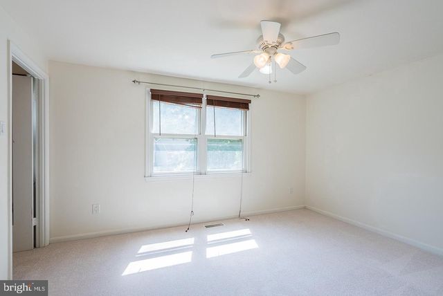 3048 SILENT VALLEY DR, Fairfax, VA 22031