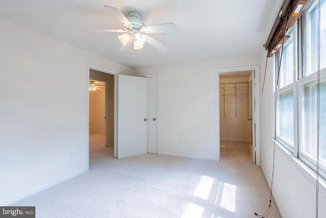 3048 SILENT VALLEY DR, Fairfax, VA 22031